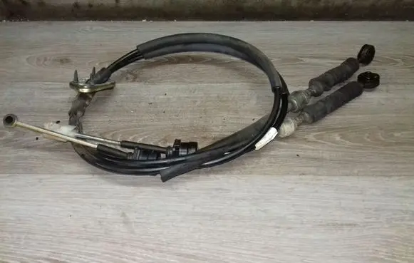 Volvo S80 Gear shift cable linkage 9143964