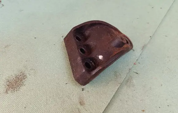 Hyundai Santa Fe Engine mount bracket