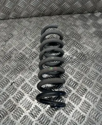 Mercedes-Benz E W212 Rear coil spring