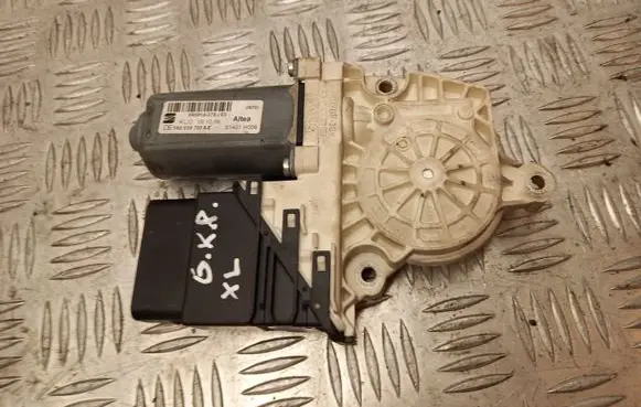 Seat Altea XL Rear door window regulator motor 1K0959703AE
