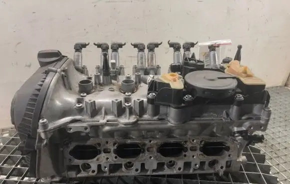 Audi A5 8T 8F Engine head 