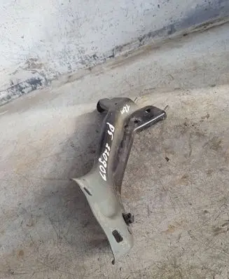 Audi Q5 SQ5 Fender mounting bracket 8r0821135