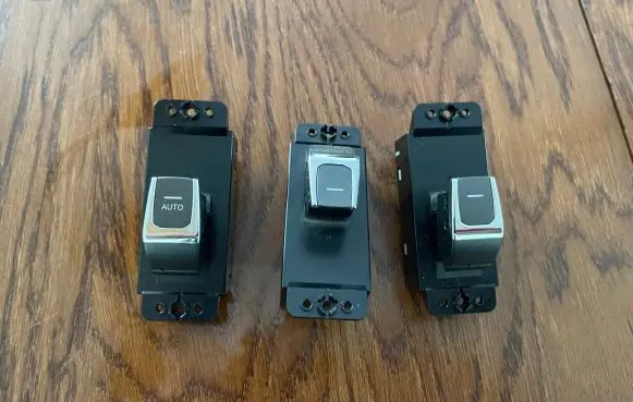 SsangYong Korando Electric window control switch 8585037100 8585037200
