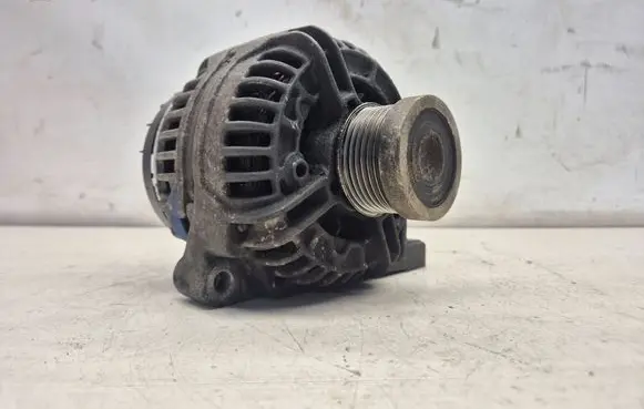 Volvo V70 Generator/alternator 8676496