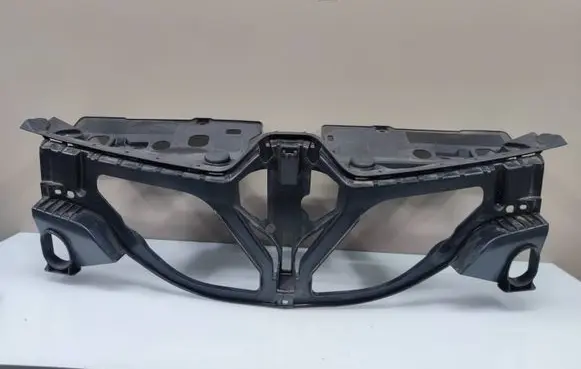 Renault Captur Front bumper upper radiator grill 620902271R
