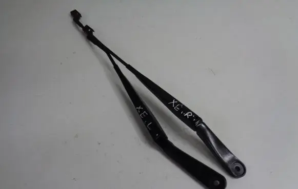 Jaguar XE Front wiper blade arm GX7317527BC GX73-17527-AC GX73-17527-BC