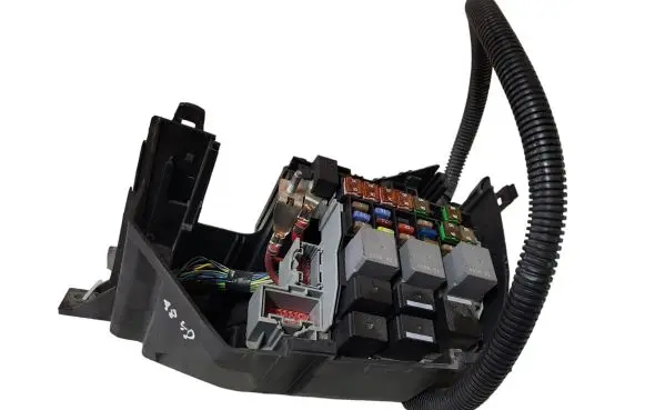 Ford Mondeo MK IV Fuse module 6G9T14A067AB