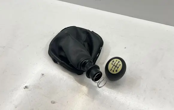 Renault Scenic III - Grand scenic III Gear lever shifter trim leather/knob