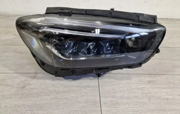Mercedes-Benz B W247 Headlight/headlamp
