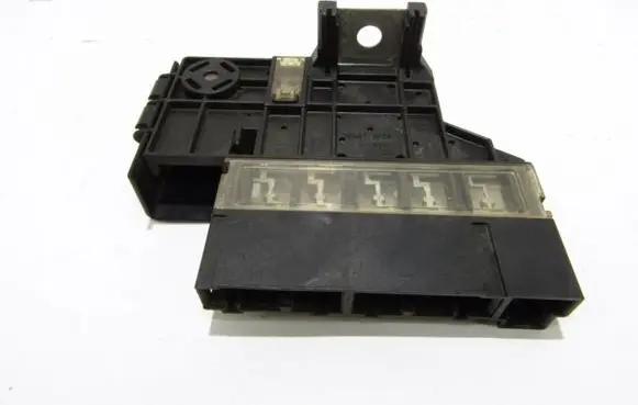 Nissan X-Trail T30 Fuse module
