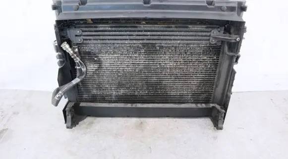BMW M6 Coolant radiator 2282732 2282652 17112282732