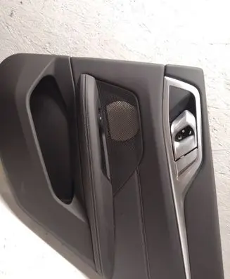 BMW 4 G22 G23 G24 G26 Rear door card panel trim