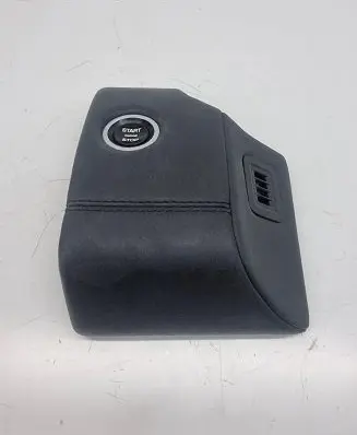 Land Rover Discovery 5 Other dashboard part HY3204268H