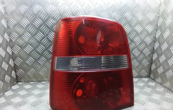 Volkswagen Touran I Rear/tail lights 1T0945095C 1T0945111B