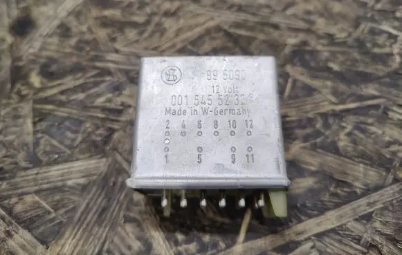 Mercedes-Benz SL R107 Other relay 0015455232 895090