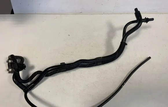 Audi Q7 4M Vacuum line/pipe/hose 06E133790AF 4M0133778