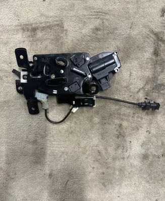 BMW 3 E92 E93 Sliding door latching motor 6913629 7129214
