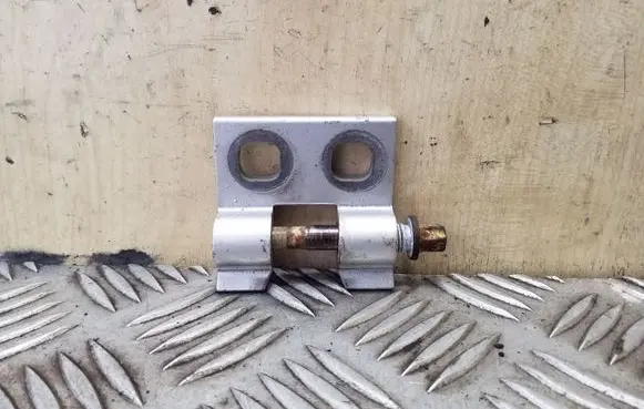 BMW 3 E90 E91 Front door upper hinge