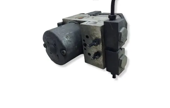Volkswagen PASSAT B5 ABS Pump 0273004133KASACJ 0273004133 8E0614111P