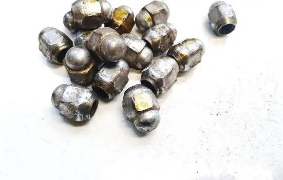 Toyota Yaris Nuts/bolts 