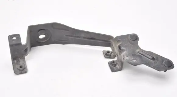 Volvo S80 Engine mount bracket 30669241