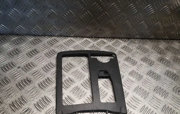 Mercedes-Benz C W204 Other center console (tunnel) element 2046800207 A2046800207