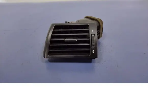 BMW 3 E46 Dashboard side air vent grill/cover trim 8361897