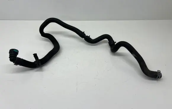 Land Rover Range Rover Sport L494 Engine coolant pipe/hose FPLA8B573CB