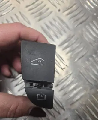 Other switches/knobs/shifts