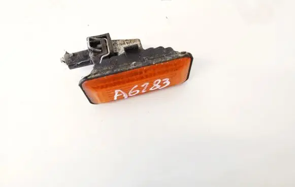 Volkswagen Golf III Front fender indicator light 1h0949117a