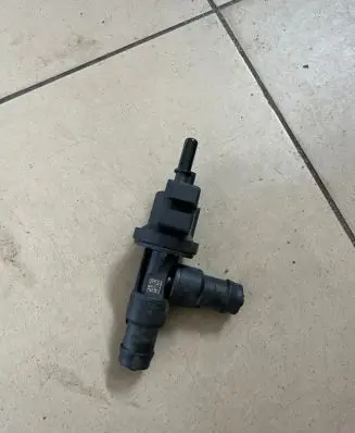 BMW 2 F46 Vacuum valve 0280142527 7614013