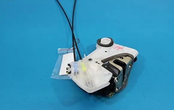 Toyota Corolla E160 E170 Front door lock IMPRK1591835