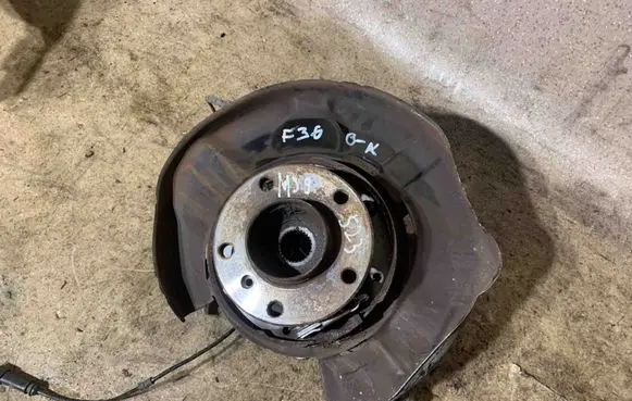 BMW 4 F36 Gran coupe Rear wheel hub