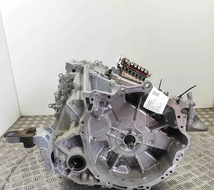 Toyota Camry VIII XV70 Automatic gearbox TZ215XS002 3090033110