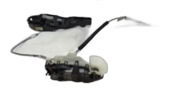 Peugeot 5008 II Front door lock 104235