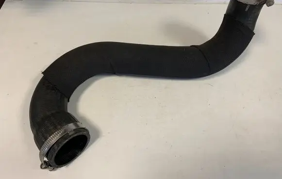 Audi A4 S4 B9 Intercooler hose/pipe 8W0145738F