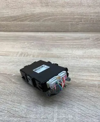 Toyota Verso Central body control module 896900F020 MB1028500160