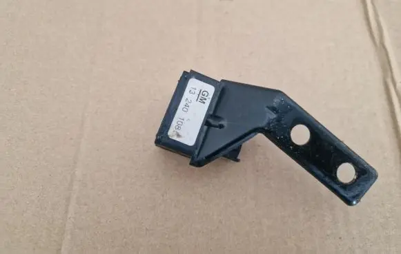 Opel Insignia A Airbag deployment crash/impact sensor 13240108