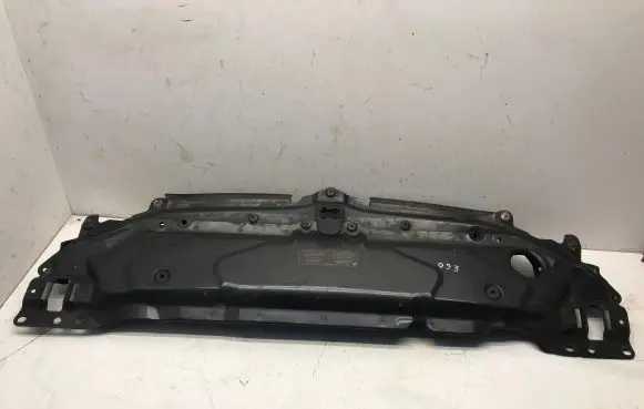 BMW 5 E60 E61 Top upper radiator support slam panel 11267310 7033741 AIM04S112