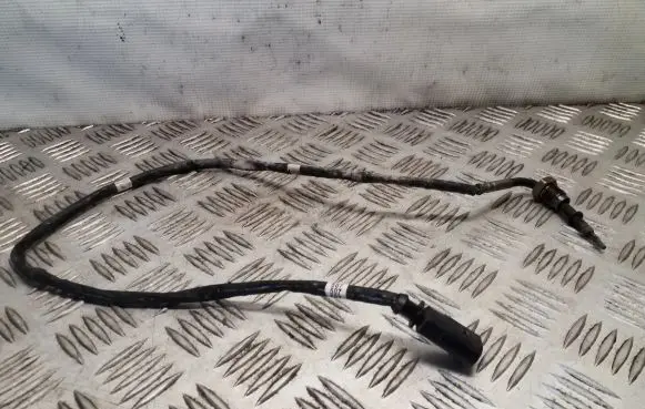 Skoda Superb B8 (3V) Exhaust gas temperature sensor 04L906088BD
