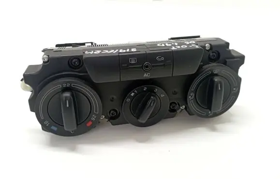 Skoda Octavia Mk2 (1Z) Climate control unit 74358120 05S07A2