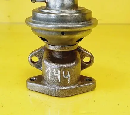 Renault Espace III EGR valve 25224100 72210102F