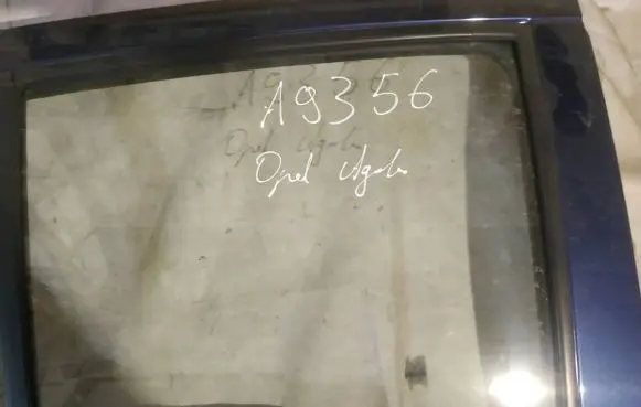Opel Agila B Rear door window glass as2