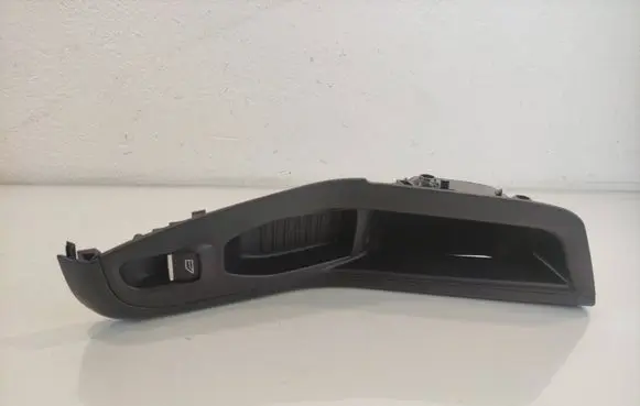 Ford Fiesta Front door interior handle trim C1BBA240A40AEWCARE