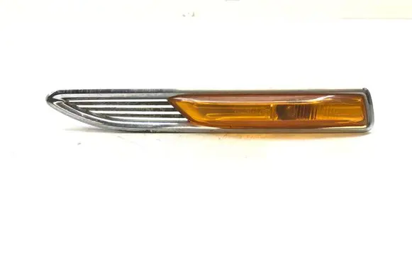 Ford Mondeo MK IV Front fender indicator light 7S7113K354BF