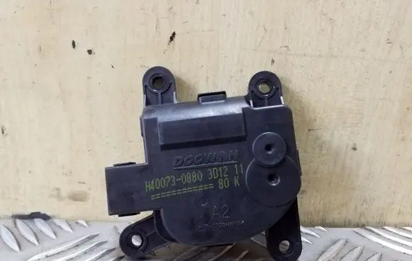 KIA Rio Air flap motor/actuator H400730880