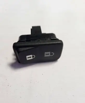 Volvo V50 Central locking switch button 30773333 0345150030 30773334
