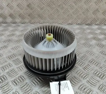 Toyota GT 86 Heater fan/blower SU00302078