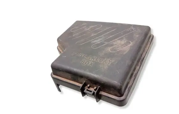 Hyundai Santa Fe Fuse box cover 