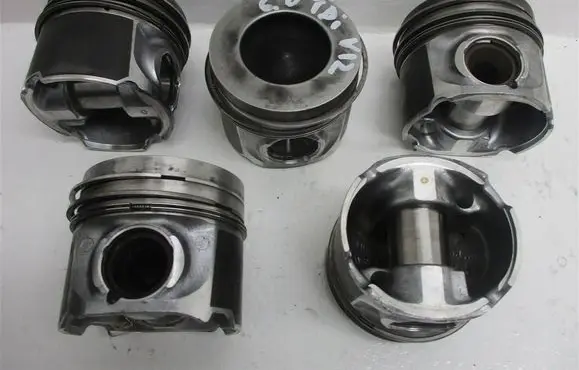 Audi Q7 4L Piston 